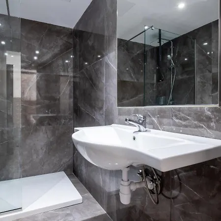 شقة Charming, Splendid And Bright Apartment In Sunny Ayia Napa All Yours *